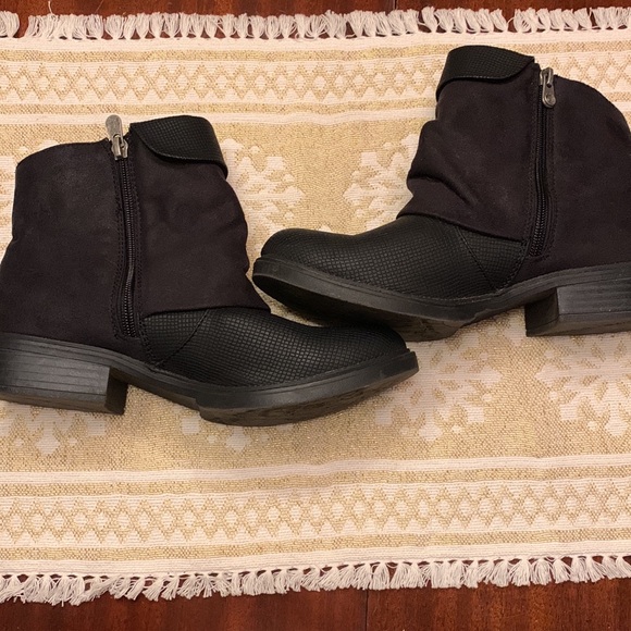 Blowfish Womens Booties - Picture 4 of 8